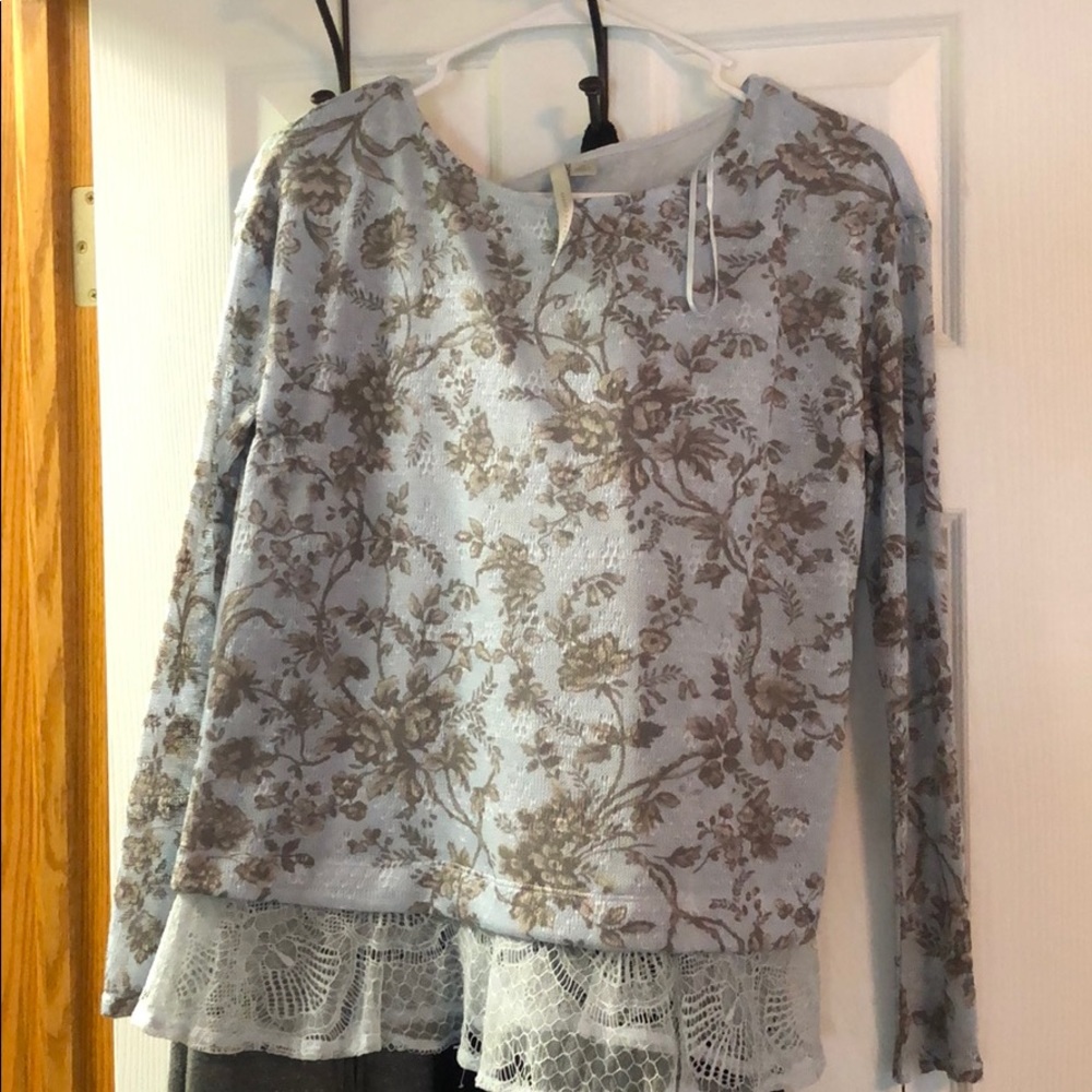 Lauren Conrad sweater